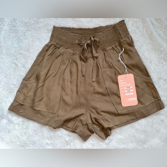 NWT Woman’s Shorts - Picture 7 of 7